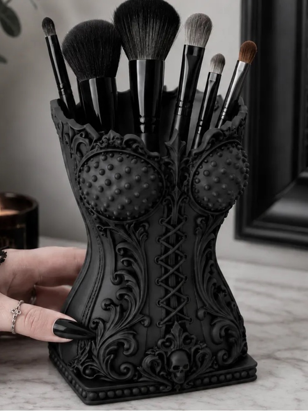Black Gothic Corset Brush Holder - Women Accessories